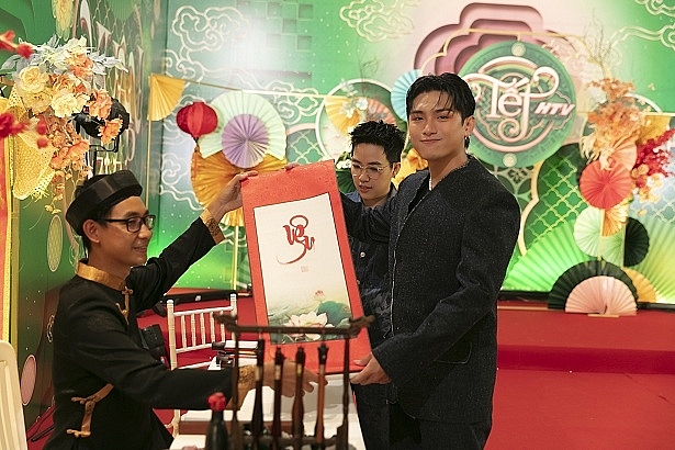 Dàn sao hot nhất showbiz Việt hội ngộ tại 'Tết HTV 2024'