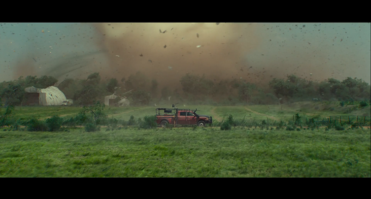 Bom tấn chủ đề thảm họa mùa hè năm nay 'Lốc xoáy tử thần' ra mắt trailer và poster đầu tiên