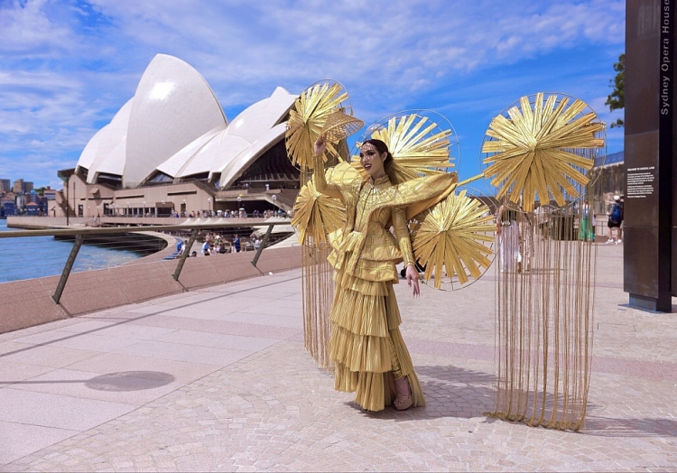 Người đẹp Kiên Giang - Melanie Ngo đạt ngôi vị Hoa hậu 'Miss Mardi Gras International Queen 2024' tại Australia