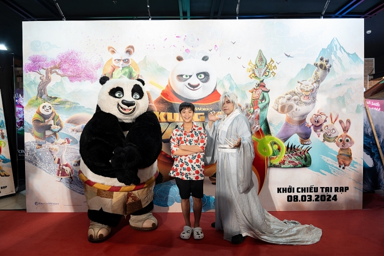 Dàn nghệ sĩ Việt cùng gia đình háo hức chào đón gấu Po trở lại tại buổi công chiếu phim 'Kung Fu Panda 4'