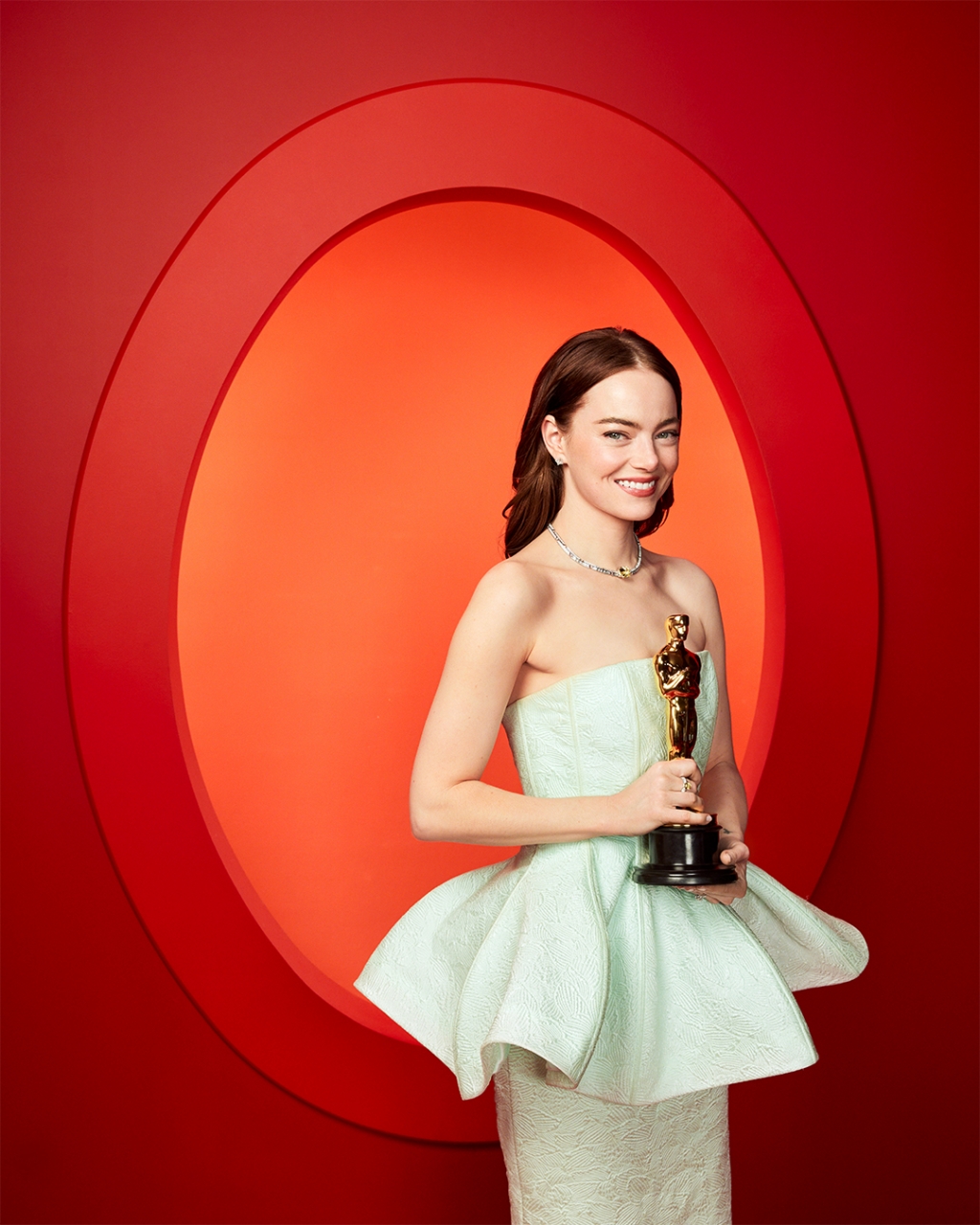 Dương Tử Quỳnh đính chính không hề bị Emma Stone phớt lờ tại giải Oscar