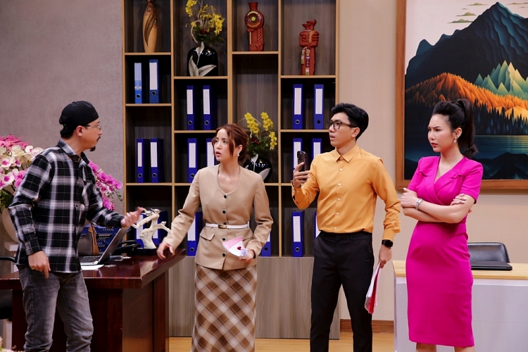 MC Phương Uyên khớp khi đóng phim cùng Hứa Minh Đạt trong 'Văn phòng hôn nhân'