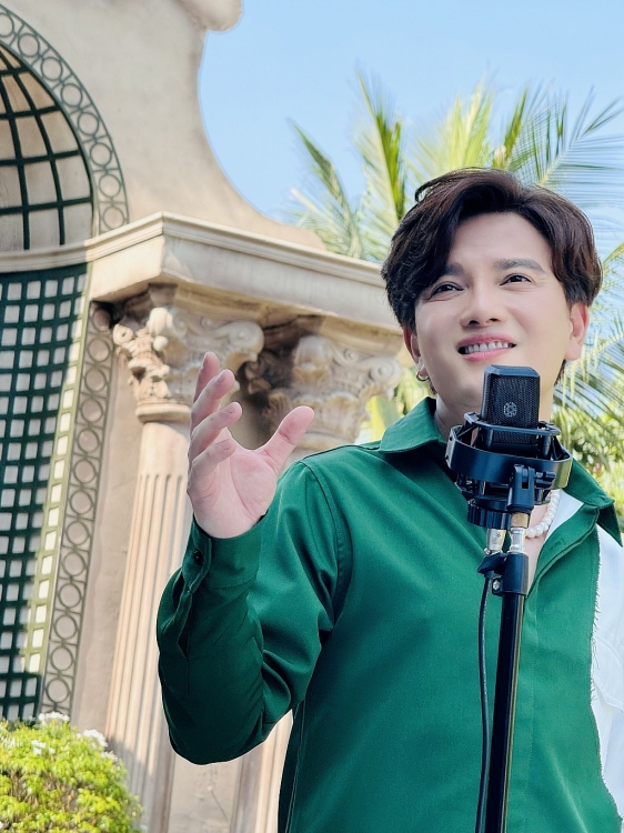 Ra mắt MV 'Con đường màu xanh', Quán quân 'Tình Bolero' Nguyễn Lê Bá Thắng chia sẻ dự án âm nhạc mới