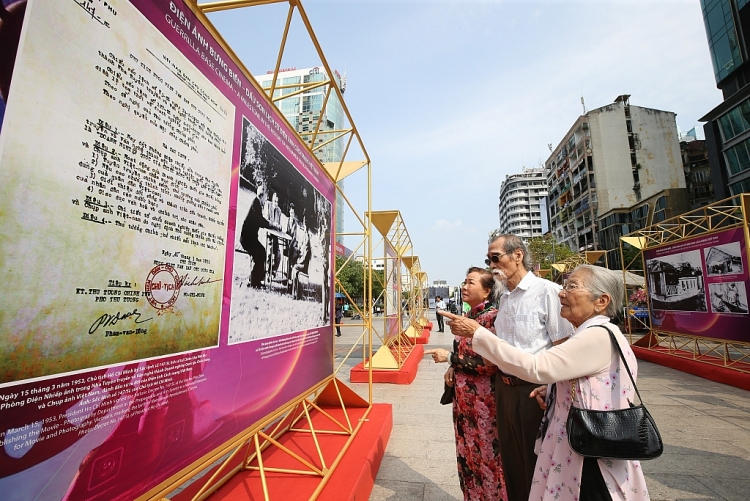 Triển lãm 'Vẻ vang 77 năm Điện ảnh Cách mạng Việt Nam': Tôn vinh những thành tựu rực rỡ của điện ảnh nước nhà