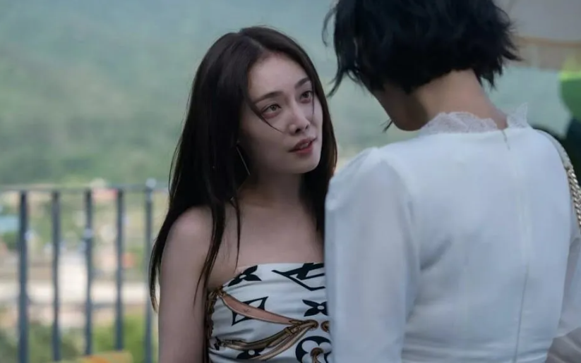 Loạt phản diện trong phim Hàn trở thành người xấu ngoài đời thật