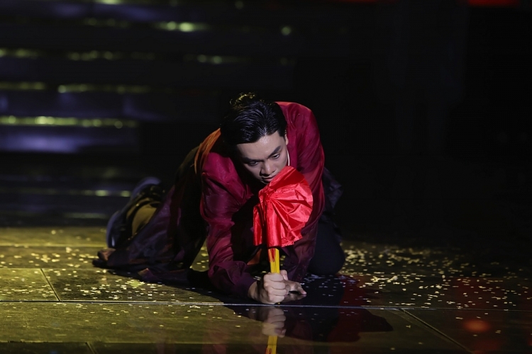 Thiên Hương gây bất ngờ khi lần đầu tiên thể hiện rap tại sân khấu 'Hãy là số 1'