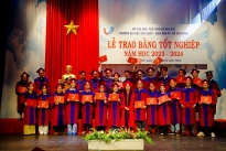 Trường ĐH Sân khấu Điện ảnh TP.HCM trao bằng Cử nhân Đạo diễn Điện ảnh – Truyền hình cho thế hệ mới quy tụ nhiều người nổi tiếng