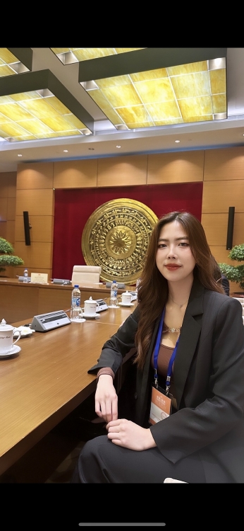 Lộ diện thí sinh đầu tiên của 'Miss Grand Vietnam 2024' gây sốt với loạt thành tích học tập đáng nể