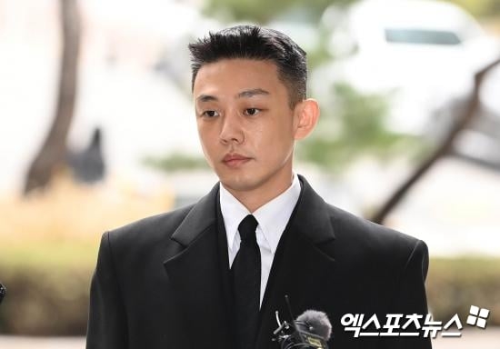 Yoo Ah In được khen ngợi nhờ diễn xuất bùng nổ trong 'Goodbye Earth'