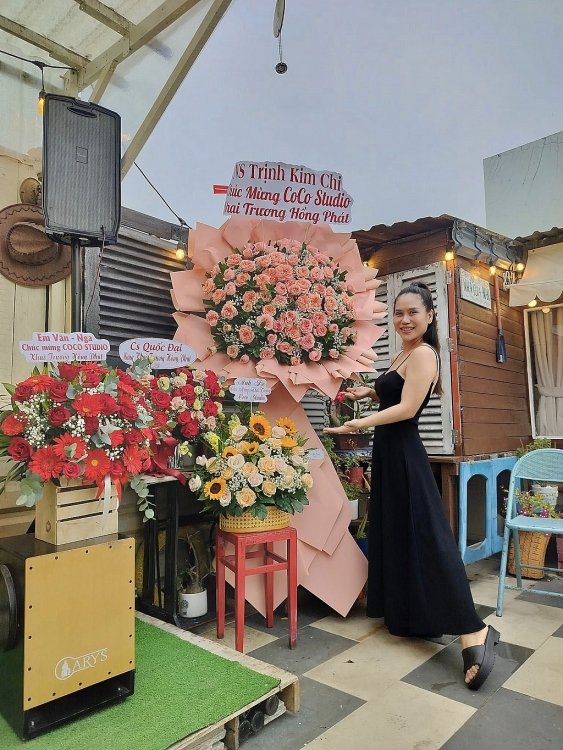 Vợ chồng diễn viên Thành Nhơn - Hồng Mơ khai trương Coco Studio