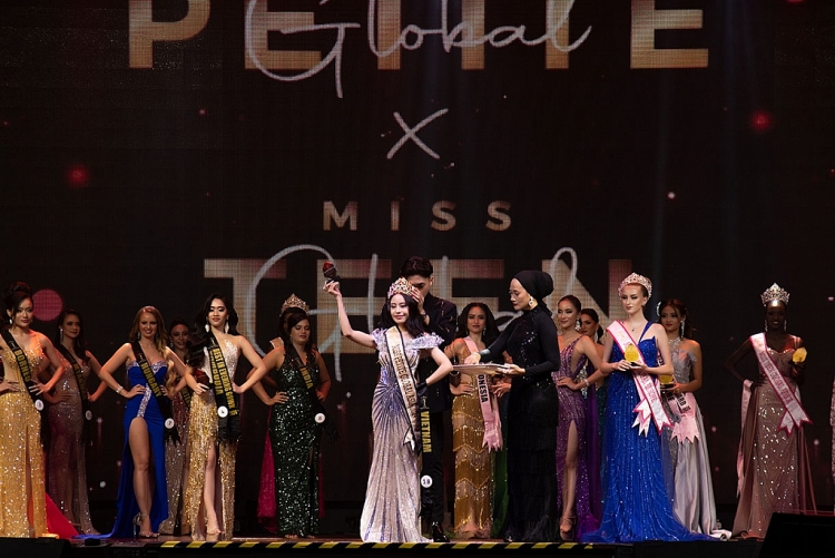 Á hậu thấp nhất lịch sử Lê Trang Ngân đoạt giải Miss Petite Global Asia 2024