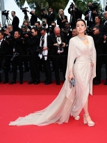 Mỹ nhân C-biz khoe sắc thảm đỏ Liên hoan phim Cannes 2024: Củng Lợi U60 'chặt đẹp' đàn em