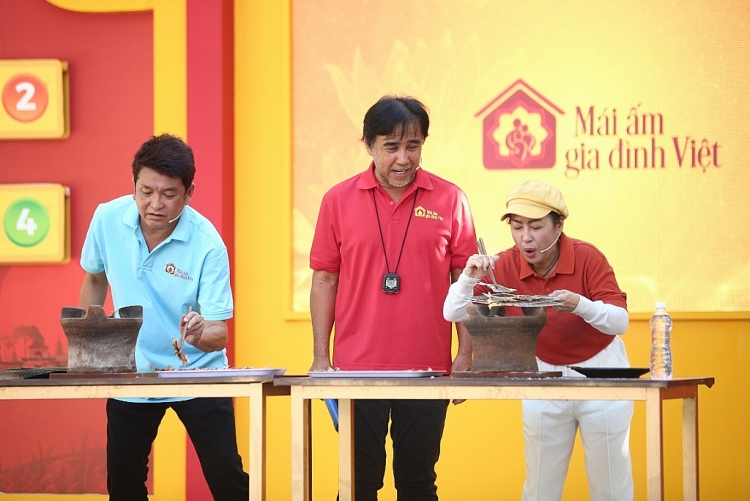 'Mái ấm gia đình Việt': NSND Trọng Phúc và nghệ sĩ Thanh Thủy góp sức mang về giải thưởng 105 triệu cho trẻ em mồ côi