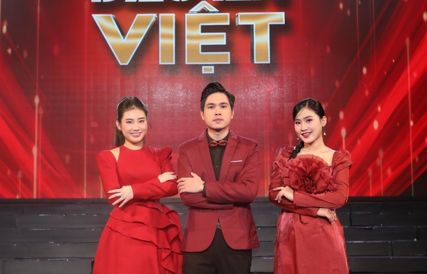 'Dấu ấn Việt 2024': NSƯT Vũ Thành Vinh đánh giá cao giọng hát và khả năng trình diễn của Huyền Thương