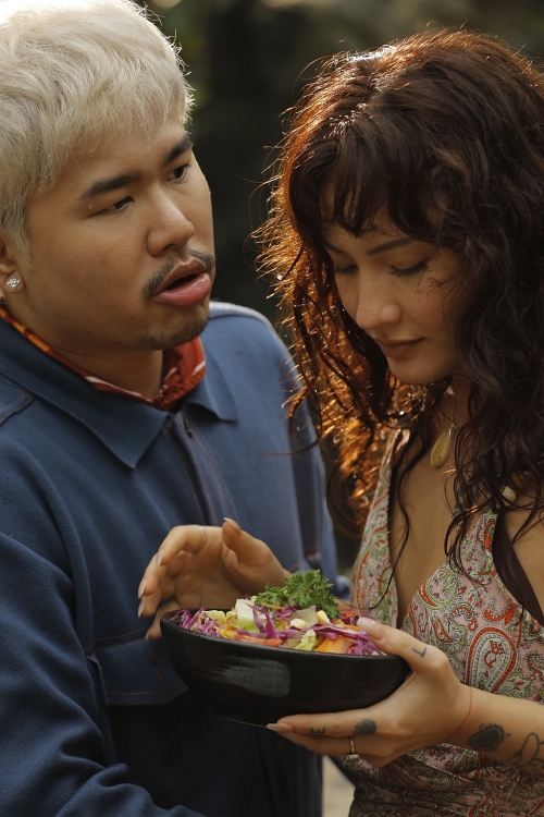 Soi profile 'bông hồng lai' gợi cảm của 'Móng vuốt': Từng gây sốt với chuyện tình đẹp bậc nhất làng rap Việt