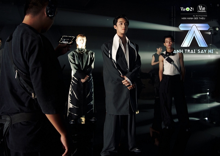 Hé lộ đội ngũ sáng tạo đứng sau 'The Stars' - MV Theme Song 'Anh trai 'Say Hi'