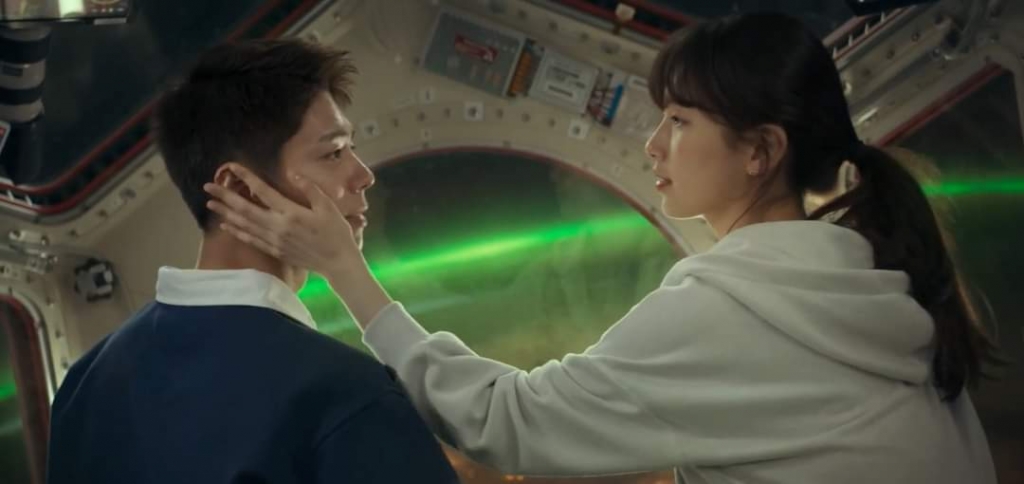 Phim mới của Park Bo Gum - Suzy thống trị phòng vé Hàn