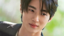 Byun Woo Seok ‘lên hương’ sau ‘Cõng anh mà chạy’: Nắm trong tay hầu hết kịch bản mới