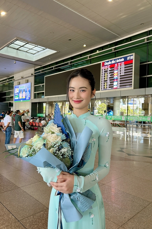 Hoa hậu Ý Nhi và các thí sinh 'Mr World Vietnam 2024' đón Chủ tịch 'Miss World' đến Việt Nam