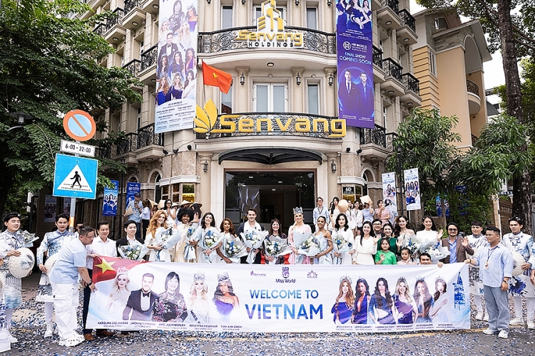 Hoa hậu Ý Nhi đi từ thiện cùng 'Miss World 2024' và 'Mr World 2019'