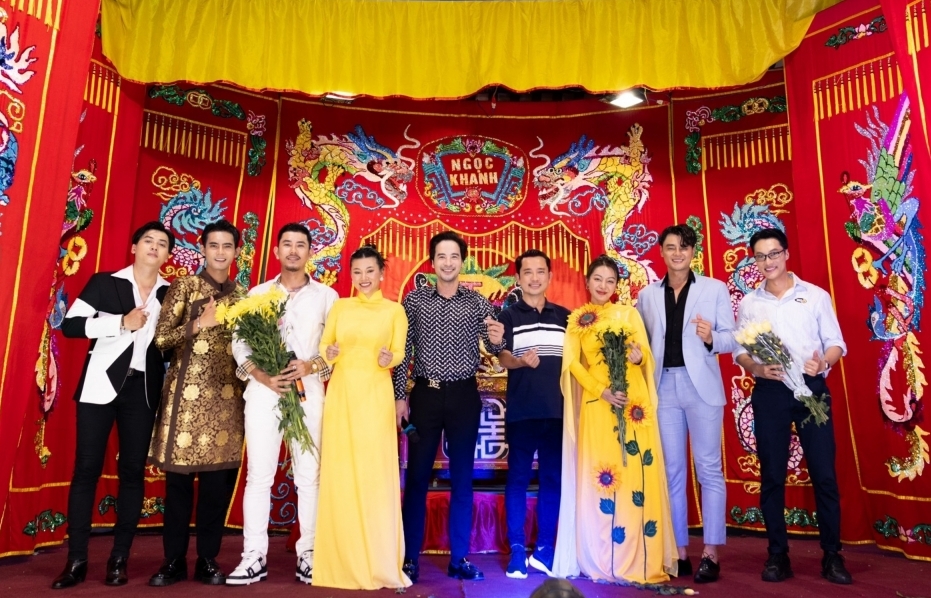 Hoa hậu Kristine Thảo Lâm cùng hàng trăm nghệ sĩ tổ chức thành công chương trình 'Trăng Phương Nam'