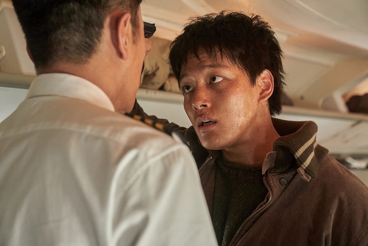 'Vây hãm trên không': Bộ phim dựa vào vụ không tặc đáng sợ bậc nhất lịch sử Hàn Quốc