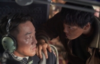 'Vây hãm trên không': 'Cơ phó' Ha Jung Woo đối mặt 'không tặc' Yeo Jin Goo, tái hiện sự kiện có thật năm 1971