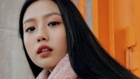 Go Min Si thoát mác 'con cưng' Netflix, trở thành diễn viên được yêu mến toàn cầu
