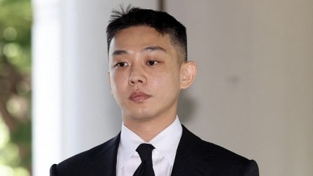 Yoo Ah In bị tố cáo tấn công tình dục một nam giới