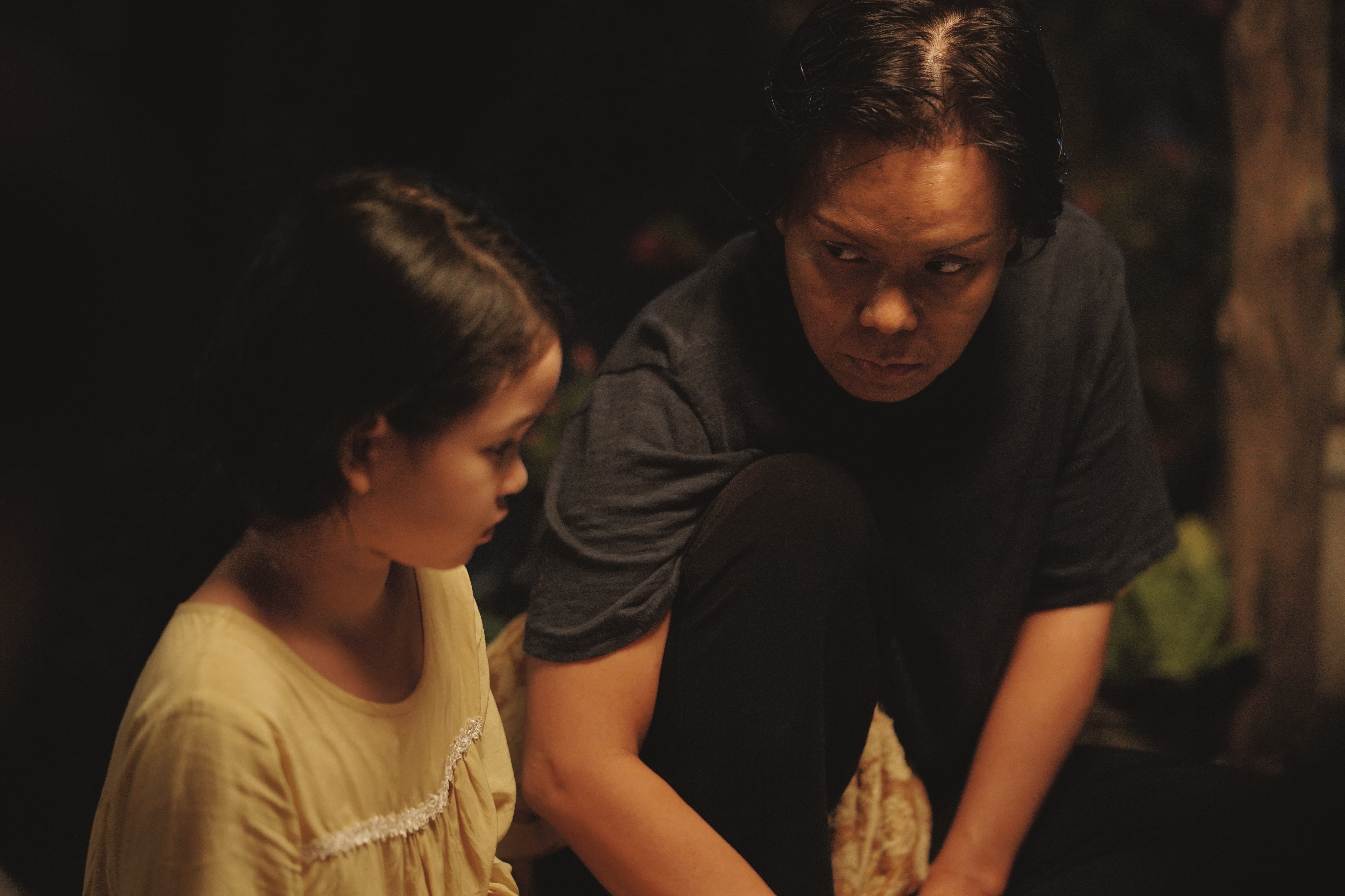 Các nghi thức 'vớt xác' được Việt Hương tái hiện trong trailer của 'Ma Da'