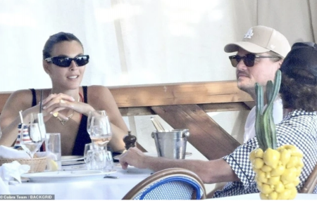 Leonardo DiCaprio cầu hôn bạn gái, phá quy tắc 'không yêu người dưới 25'?