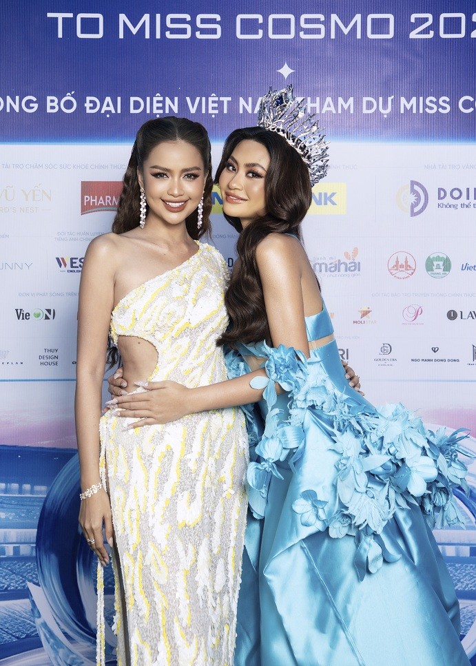 Hoa hậu Bùi Xuân Hạnh chính thức nhận Sash đại diện Việt Nam tham gia 'Miss Cosmo 2024'