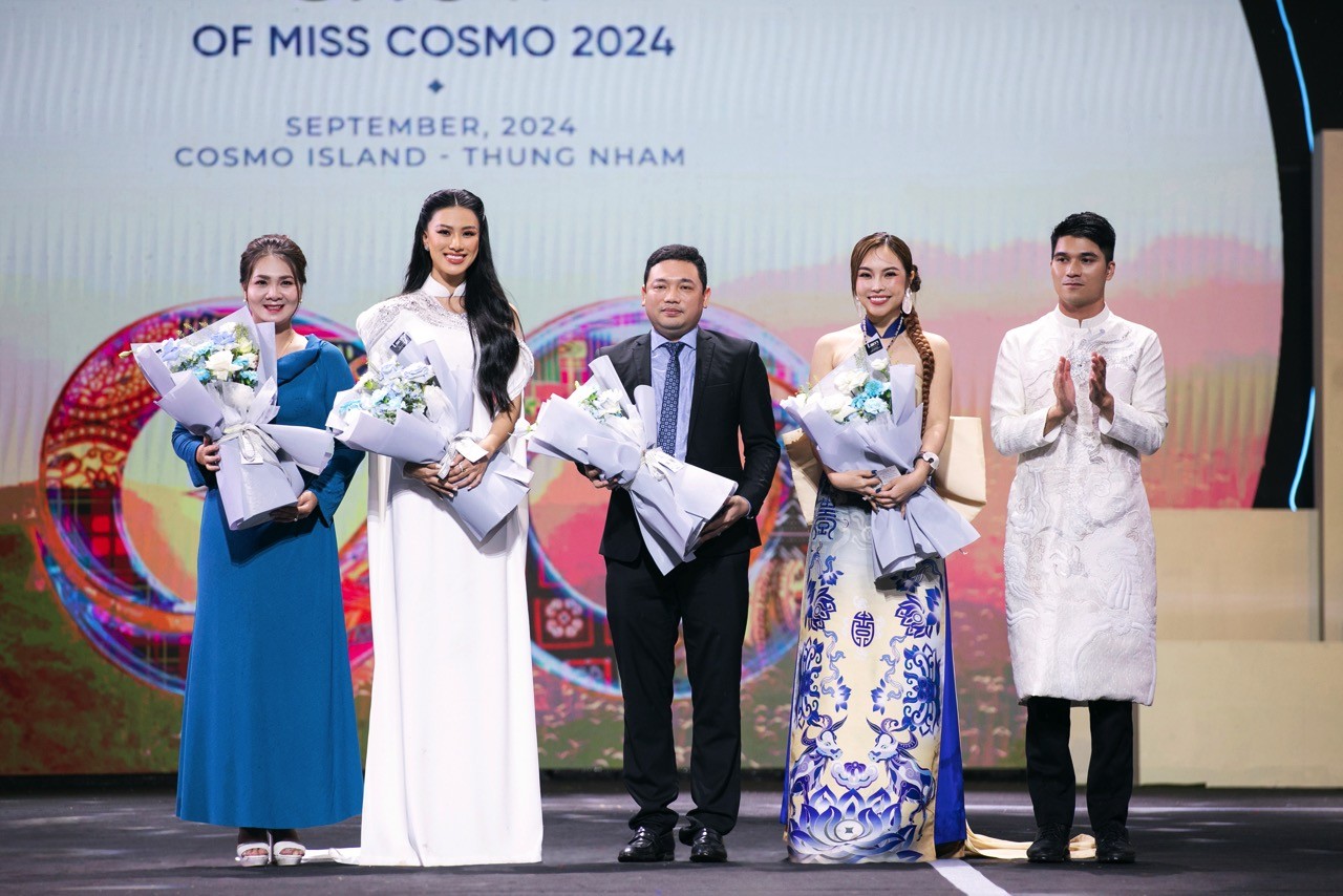 Đêm trình diễn Trang phục dân tộc của 'Miss Cosmo 2024': Nơi tinh hoa văn hóa hội tụ!