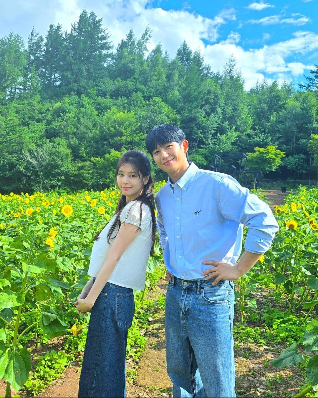 Jung Hae In cùng những người tình màn ảnh 'đẹp như hoa' của Jung So Min