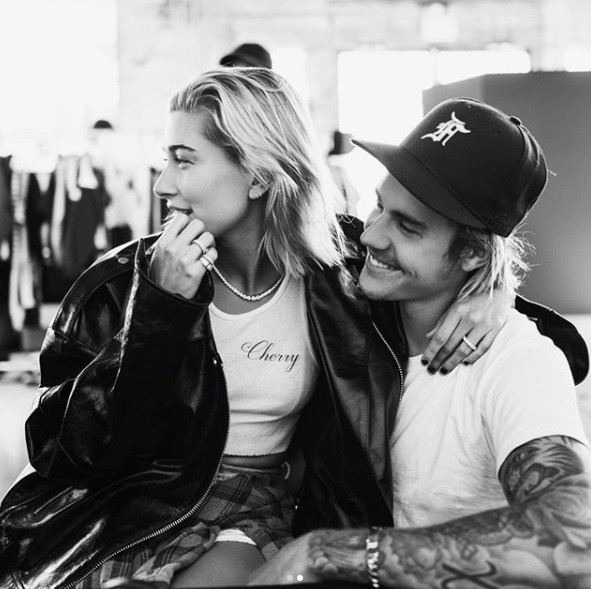 'Tua nhanh' chuyện tình Justin Bieber - Hailey Bieber: 'Yêu em bằng tất cả những gì anh có!'