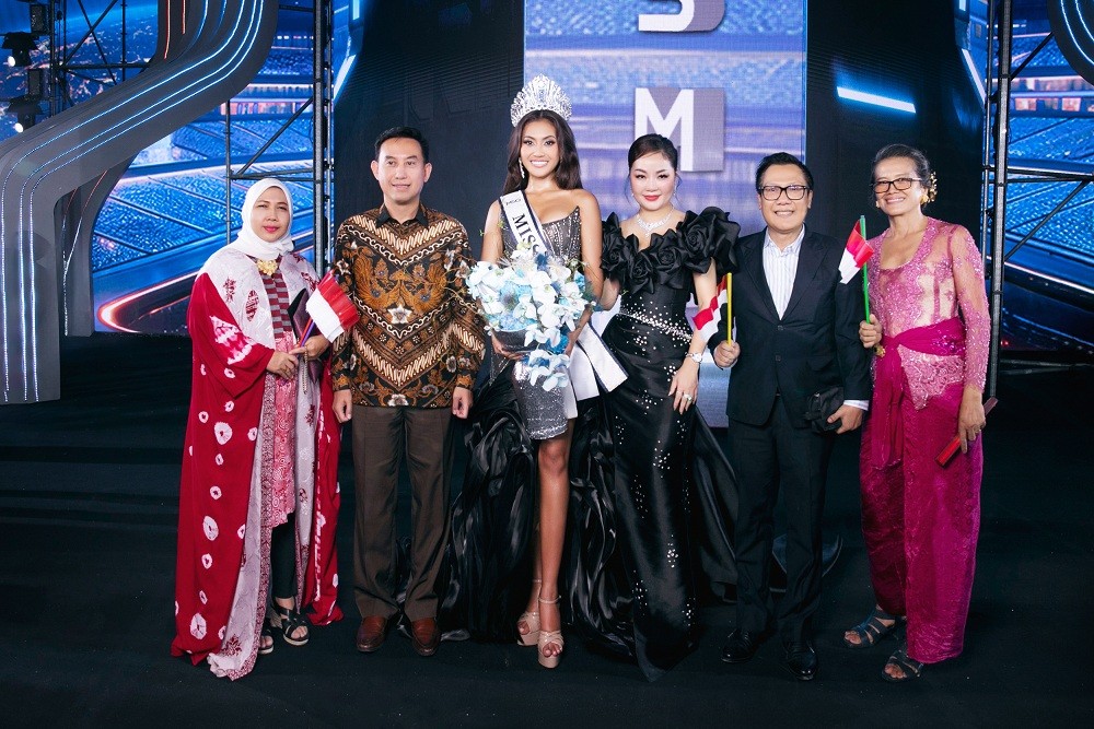 Top 2 'Miss Cosmo 2024' thể hiện khả năng 'nuốt mic' đầy ấn tượng, được khán giả Việt đặt biệt danh 'máy nói'