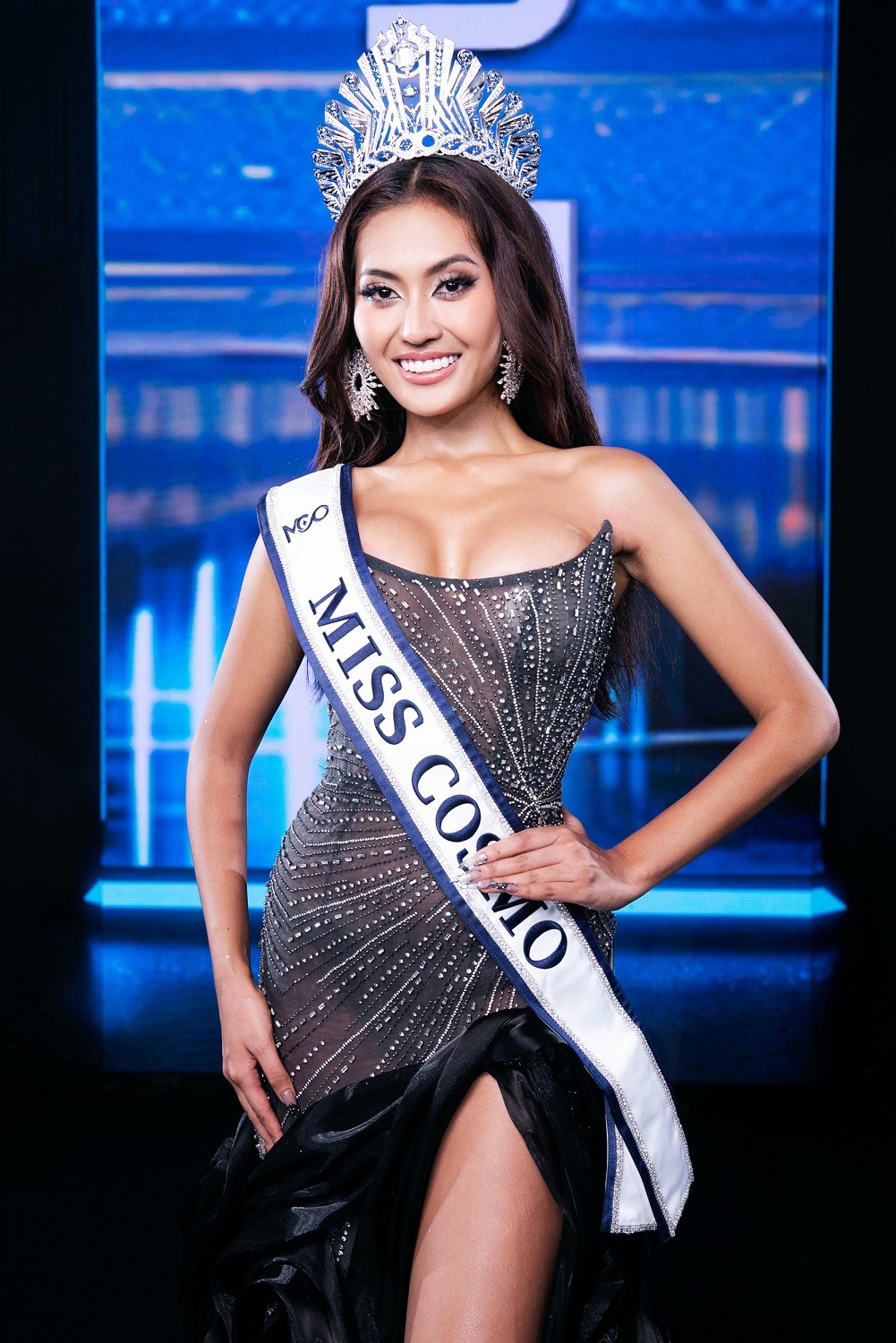 Top 2 'Miss Cosmo 2024' thể hiện khả năng 'nuốt mic' đầy ấn tượng, được khán giả Việt đặt biệt danh 'máy nói'