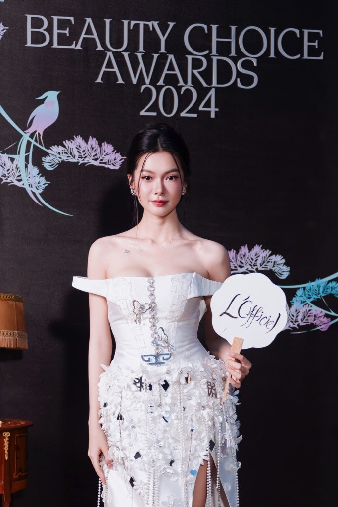 Yên Đan thắng lớn: Gây sốt khi đóng phim, giành luôn giải Beauty Influencer Of The Year