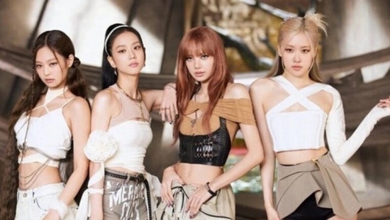 Các thành viên BlackPink solo đại thành công: Rosé dẫn đầu BXH, Jennie đoạt cúp