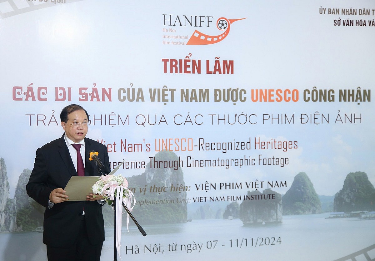 Triển lãm “Các di sản của Việt Nam được UNESCO công nhận   Trải nghiệm qua các thước phim điện ảnh”