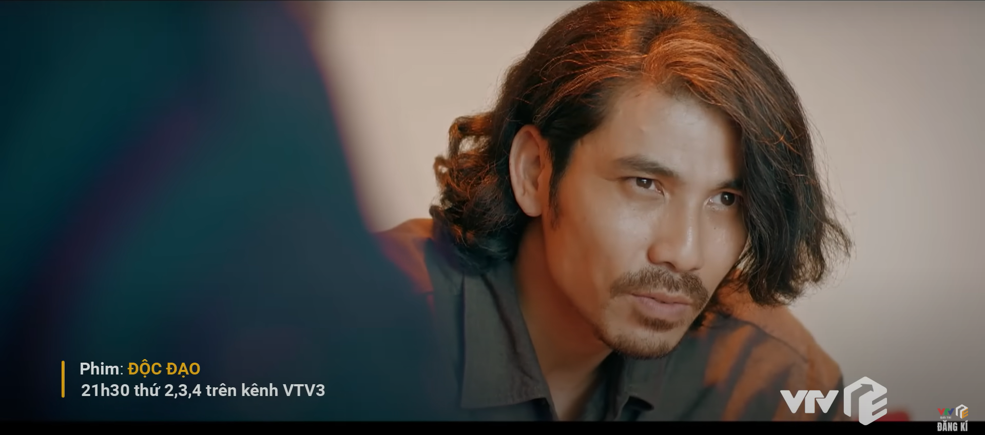 Sát thủ nguy hiểm trong 'Độc đạo' hóa ra lại là người quen của Sơn Tùng MTP