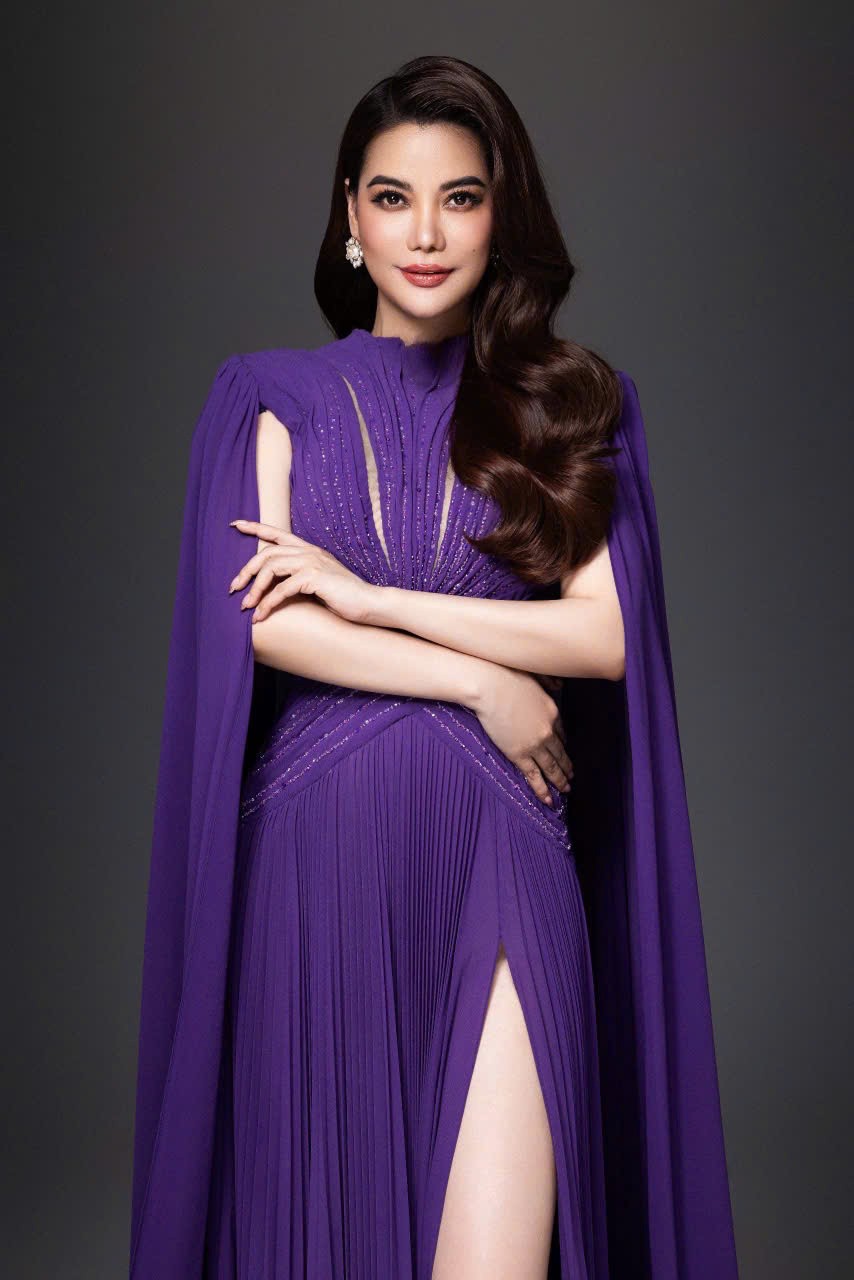 Trương Ngọc Ánh đọ sắc cùng Top 4 'Miss Earth 2023' trong bộ ảnh kỷ niệm nhiệm kỳ đáng nhớ