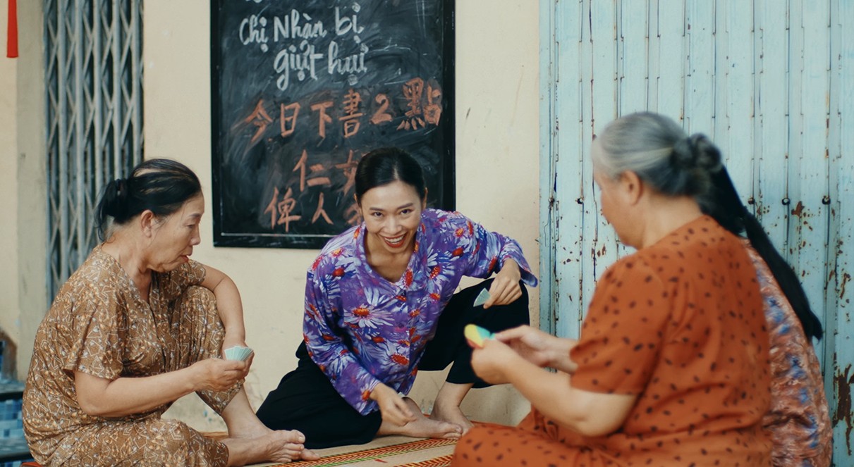 Nguyên Thảo vào vai nữ chính MV 'Không ra gì' của Trúc Nhân, biến hóa đến 9 tạo hình