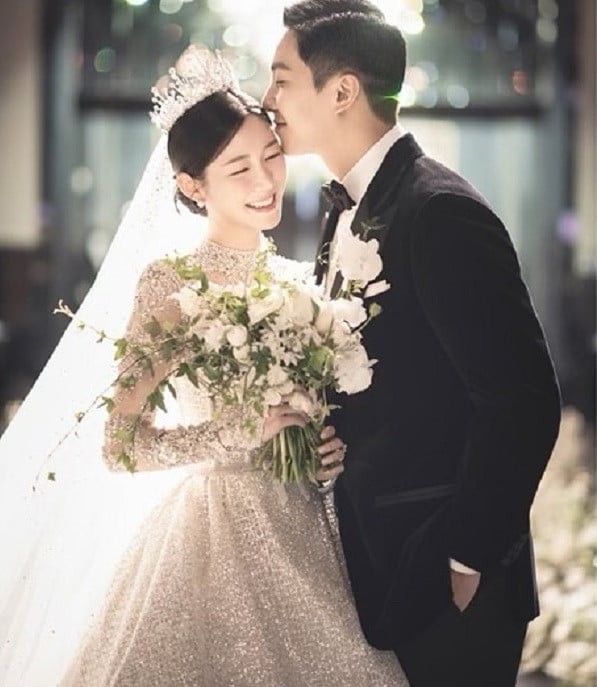 Những cặp ca sĩ - diễn viên cực đẹp đôi của làng giải trí Hàn Quốc