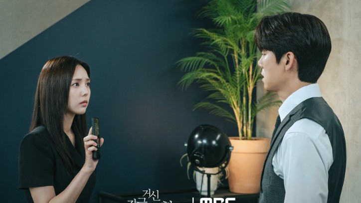 Yoo Yeon Seok đối đầu 'tình địch' trong tập mới của 'When The Phone Rings'