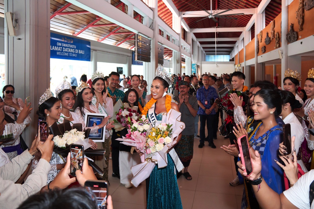 'Miss Cosmo 2024' Ketut Permata Juliastrid cùng Á hậu Karnruethai Tassabut lan tỏa nụ cười yêu thương đến các em nhỏ tại Bali