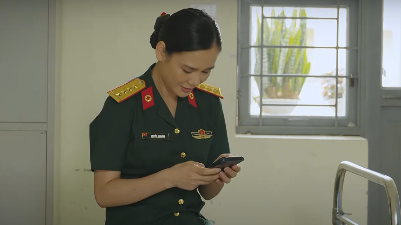 Preview 'Không thời gian' tập 8: Trung tá Đại bị phê bình, Hoài Thu thổ lộ tình cảm