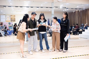 Hoa hậu Lê Hoàng Phương, Đoàn Thiên Ân và dàn nghệ sĩ quy tụ tại 'Táo Xuân 2025'