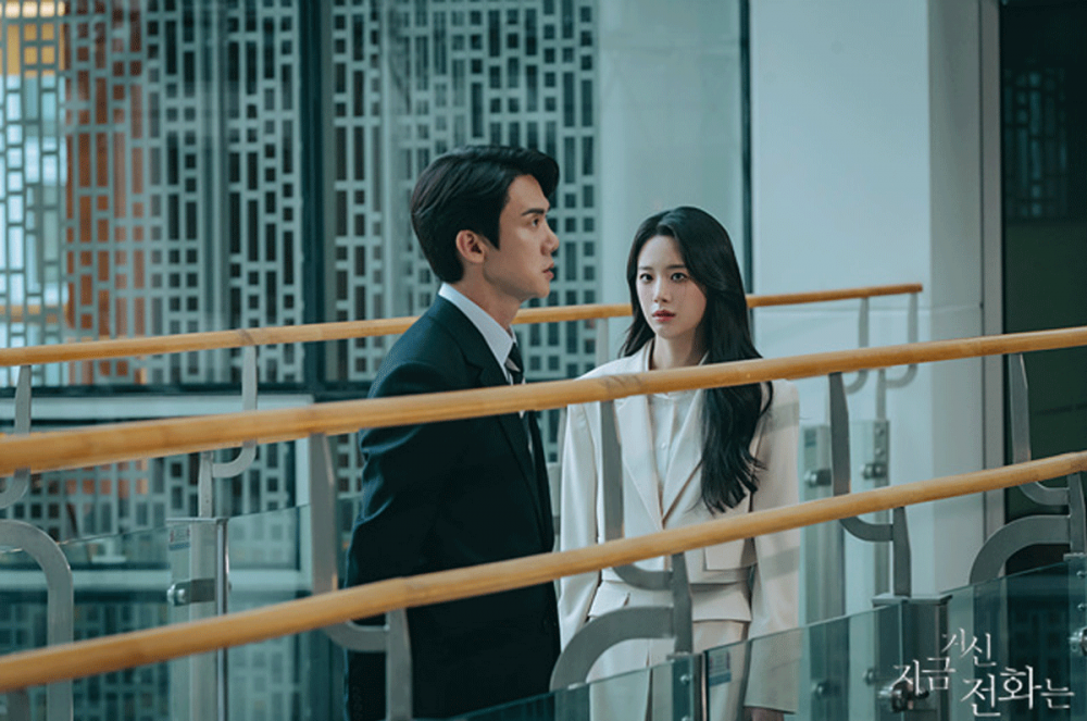 Khán giả ngất ngây với khía cạnh mềm mại của Yoo Yeon Seok trong 'When the Phone Rings'