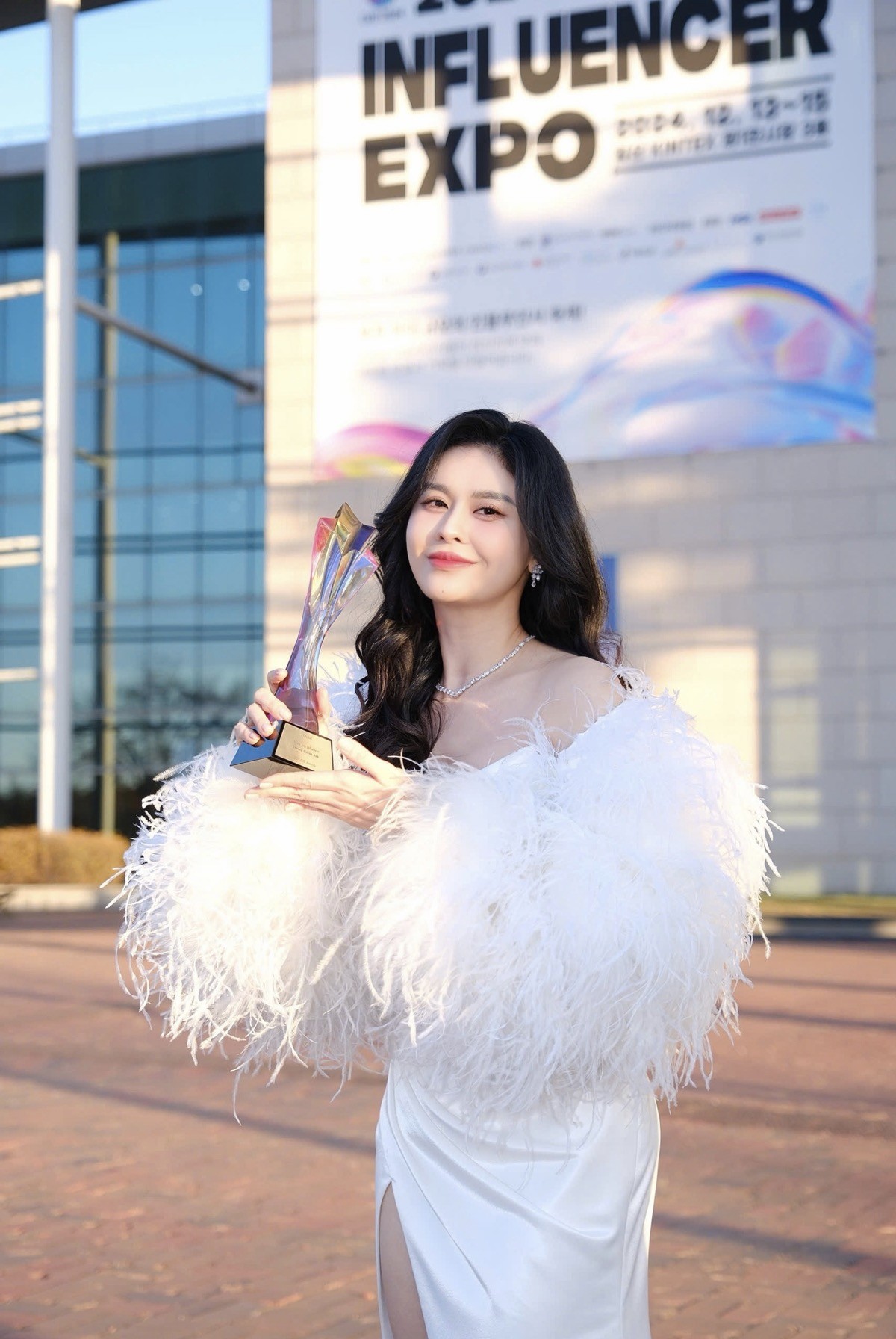 Trương Quỳnh Anh nhận giải thưởng Asia's Top Influencer